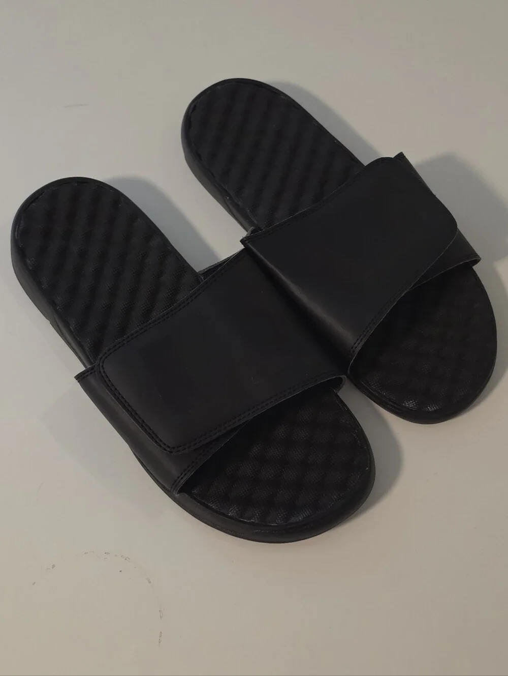 ISlide University of Miami Hurricanes Blackout Slide Sandals US 11 Like New